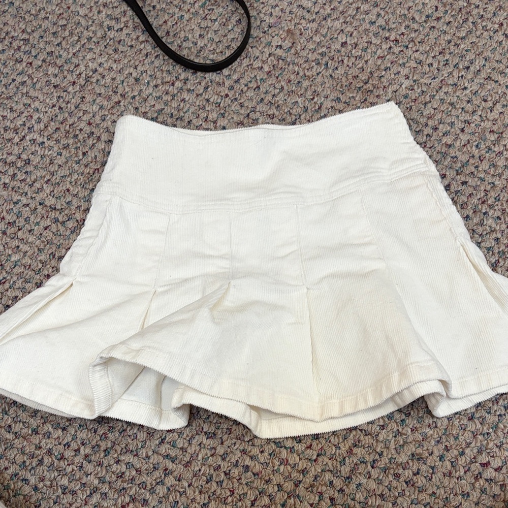 Women's White Corduroy Pleated Skirt